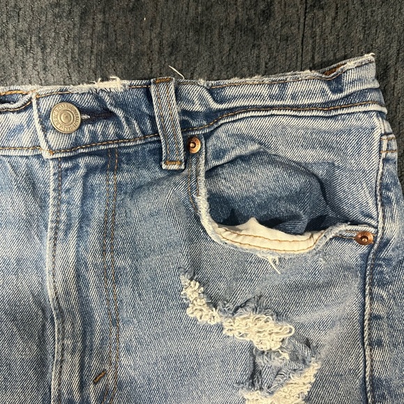 Abercrombie & Fitch Light Blue Distressed The Mom Short High Rise Jean Shorts 4 - Picture 3 of 5
